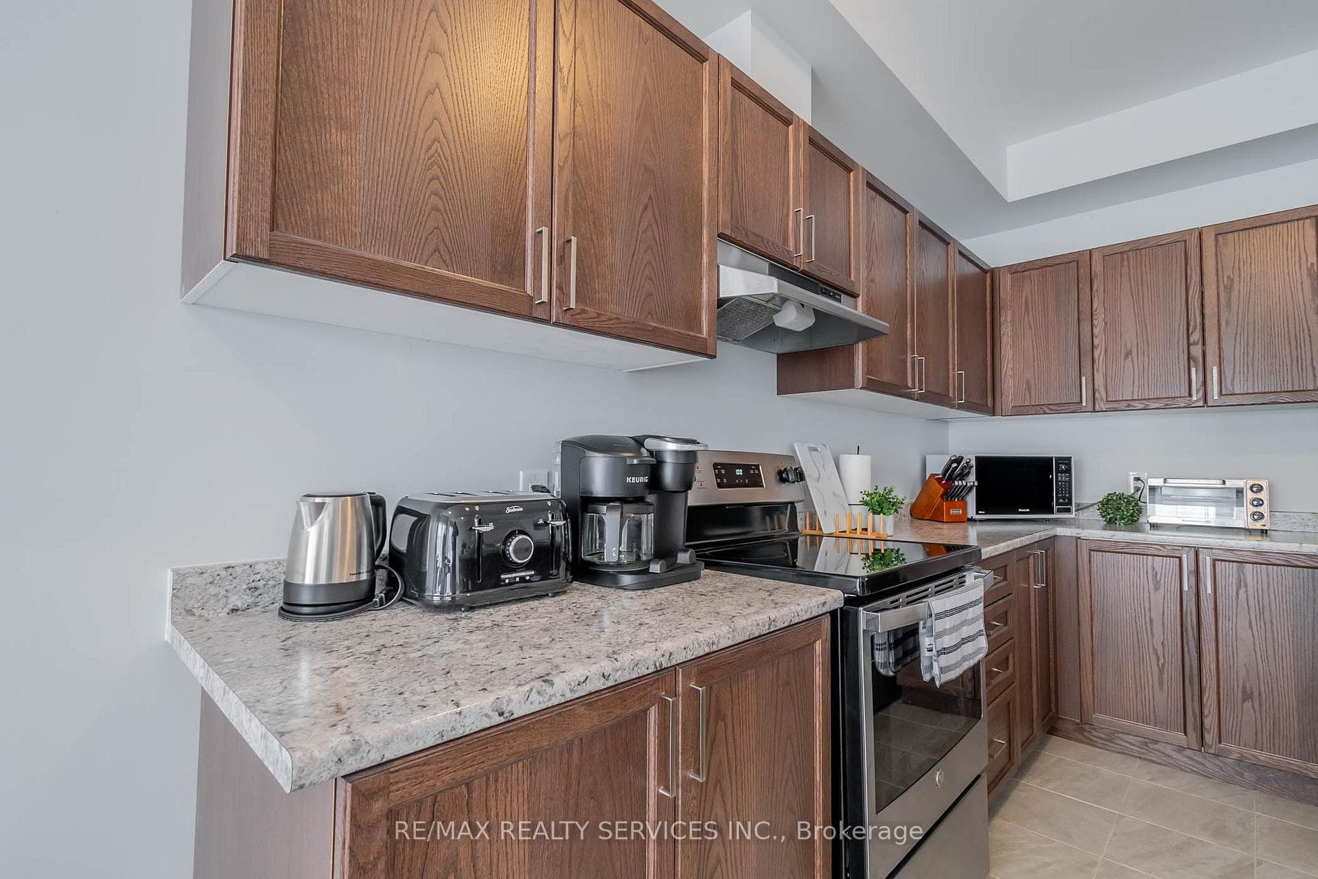 6763 Cropp Street photo 31