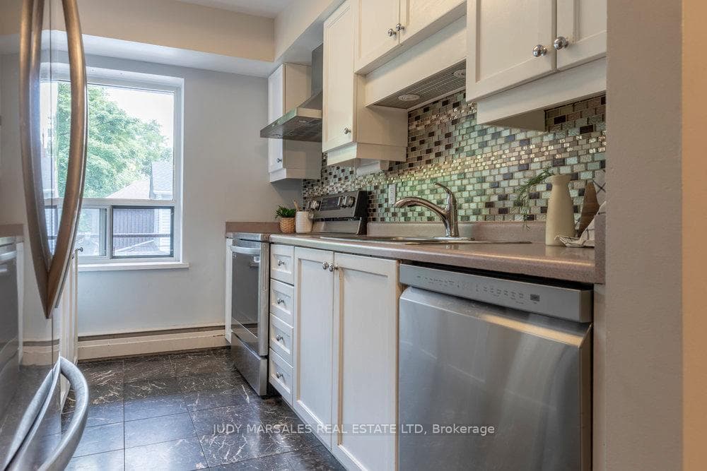 174 Herkimer Street Unit 304 photo 19