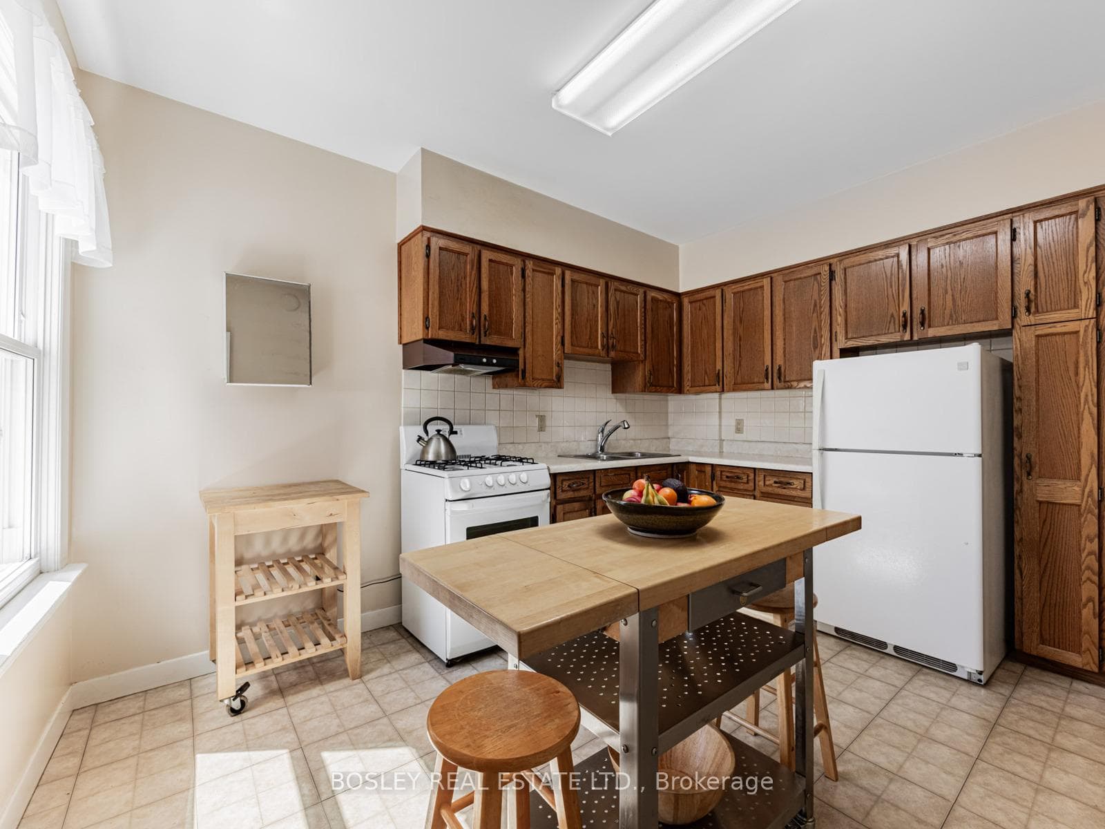 69A Garden Avenue photo 10
