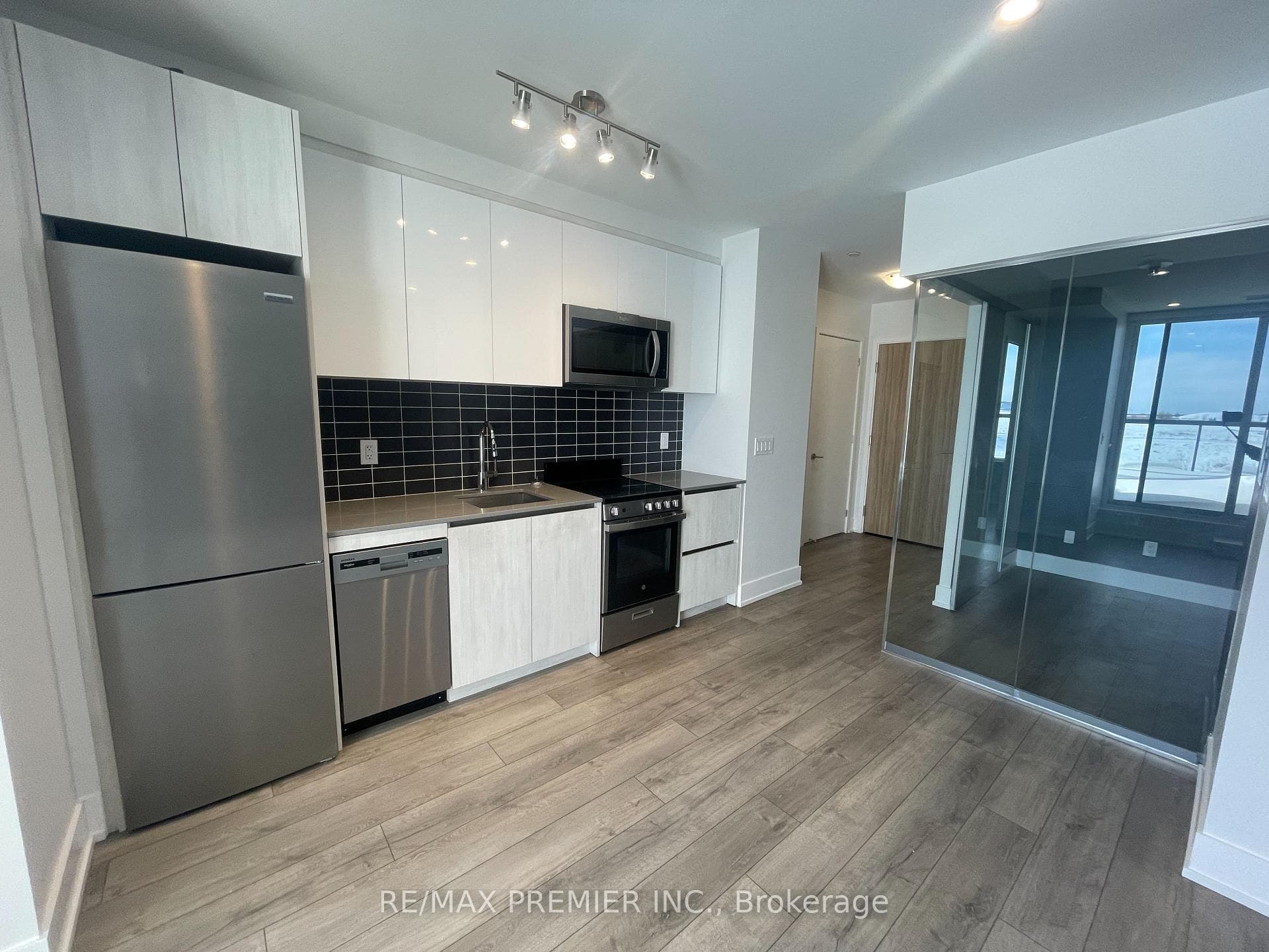3100 Keele Street Unit 708 photo 2