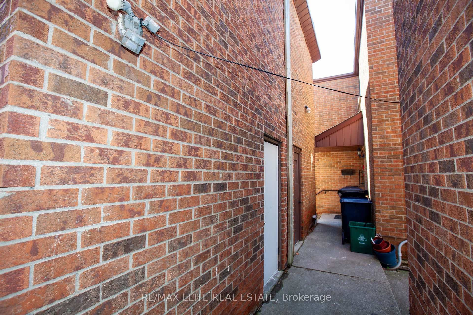 62 Sudbury Hall Drive photo 30