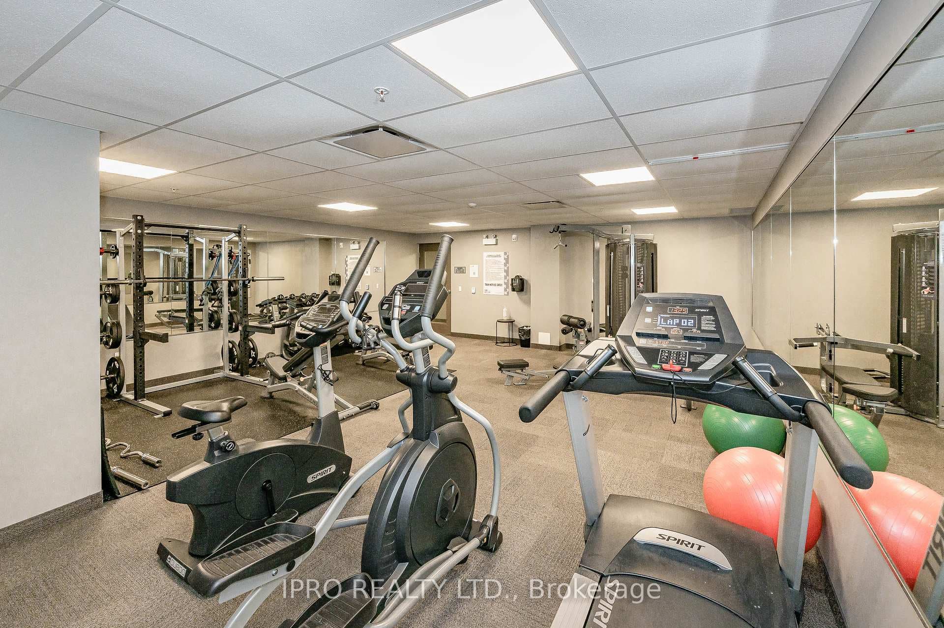104 SUMMIT RIDGE Drive Unit #211 photo 26