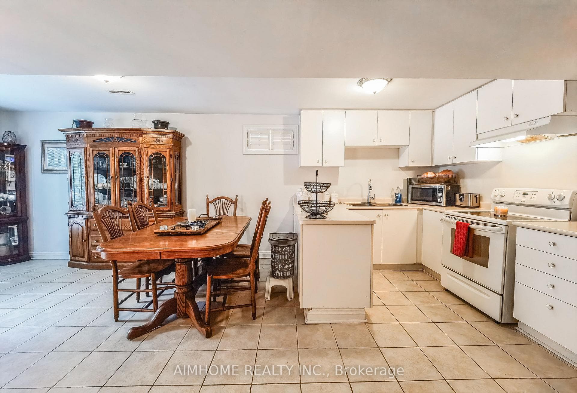 87 Ballard Crescent Unit Bsmt photo 6