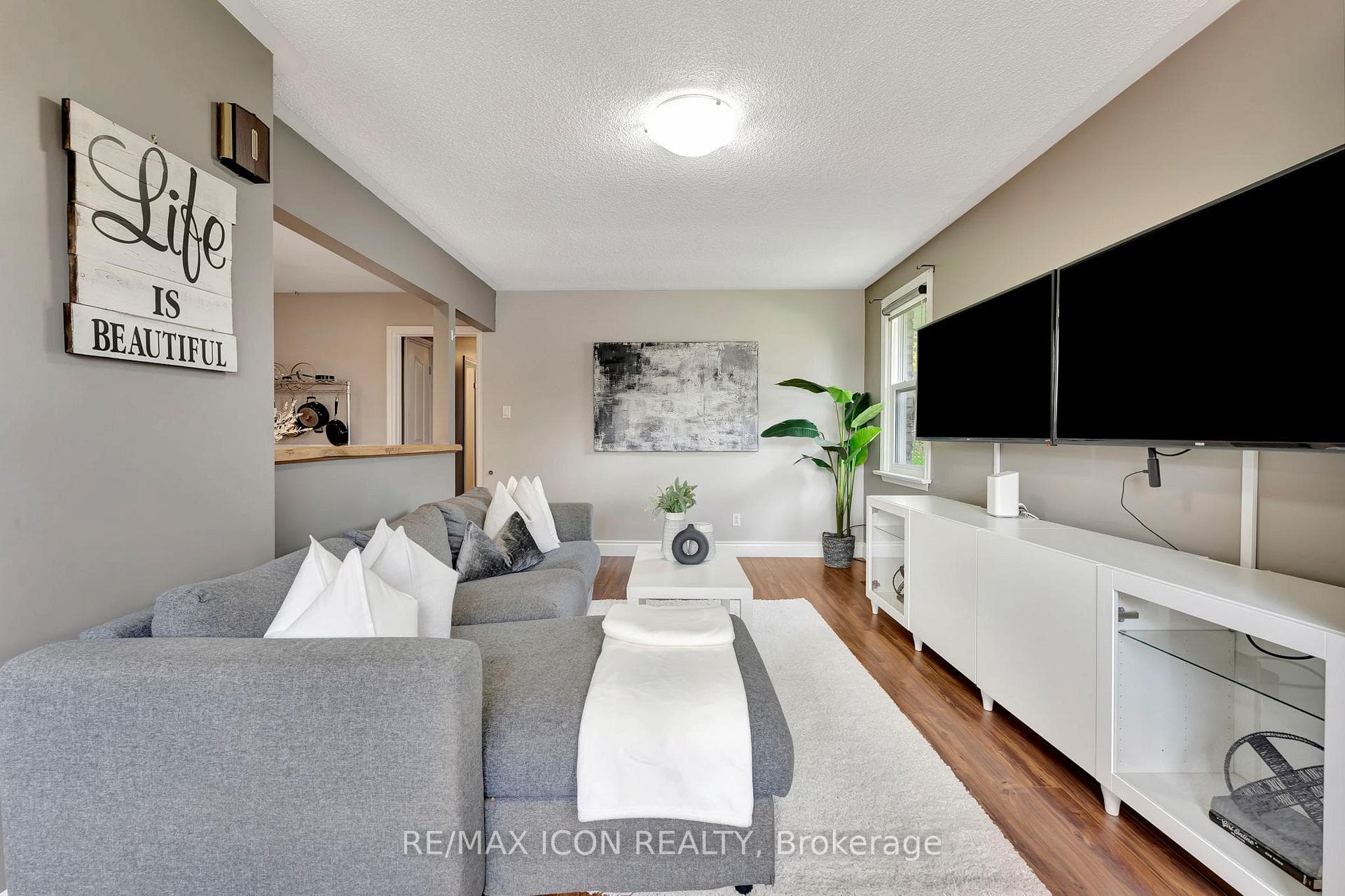 907 Lincoln Drive photo 8