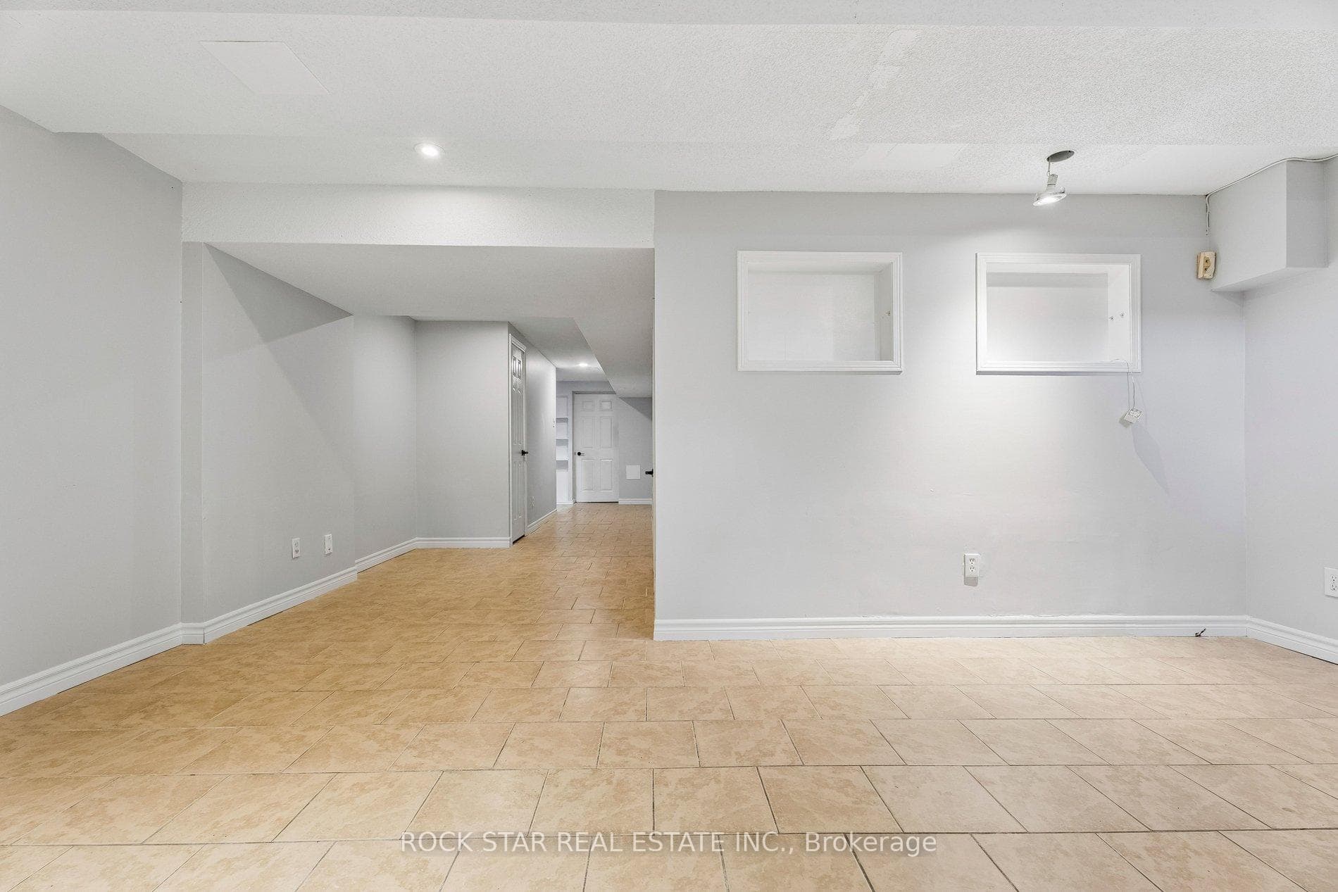 1860 Upper Gage Avenue Unit 3 photo 26