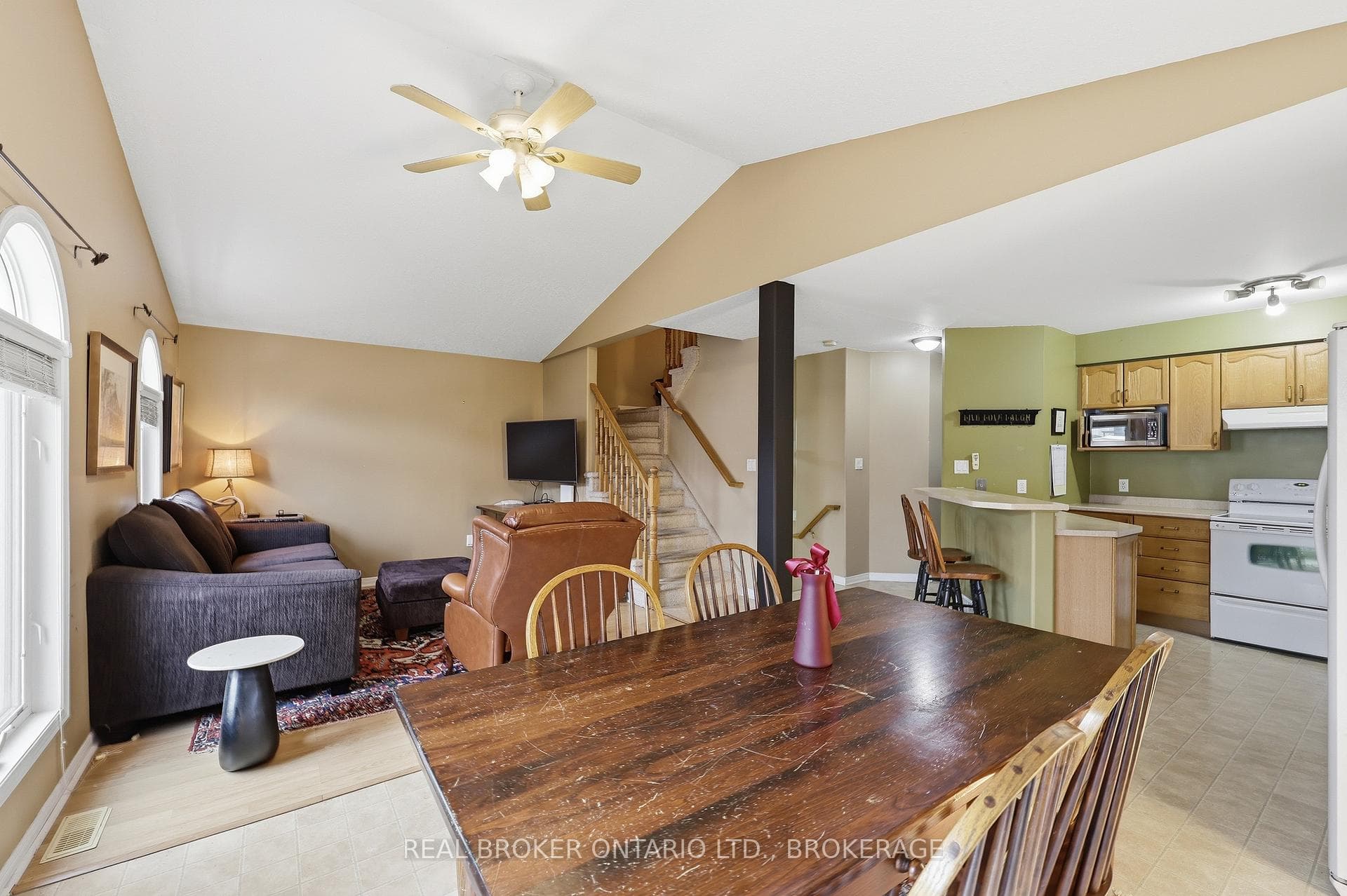 942 Bluffwood Avenue photo 16