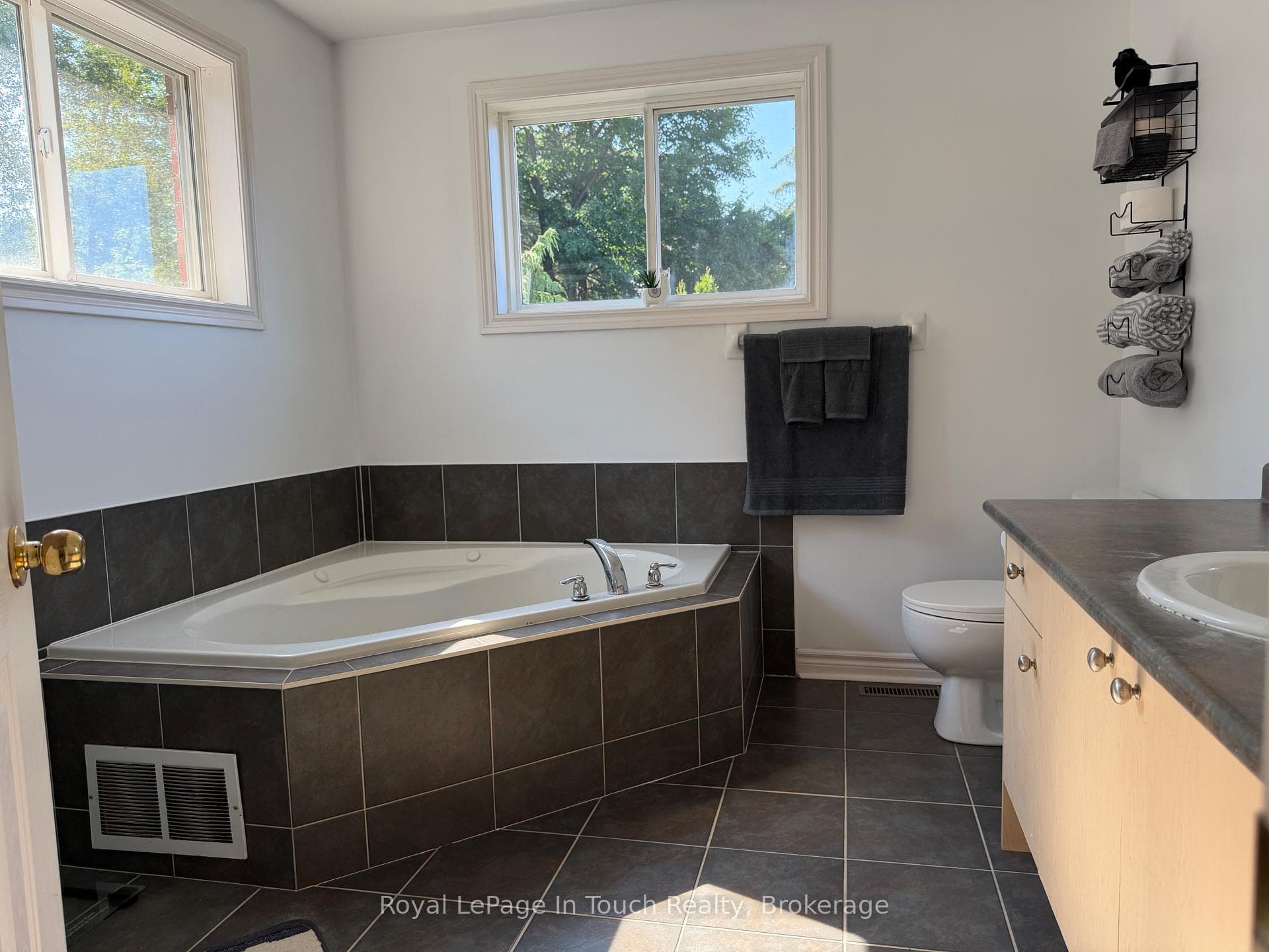 384 Keller Drive photo 14