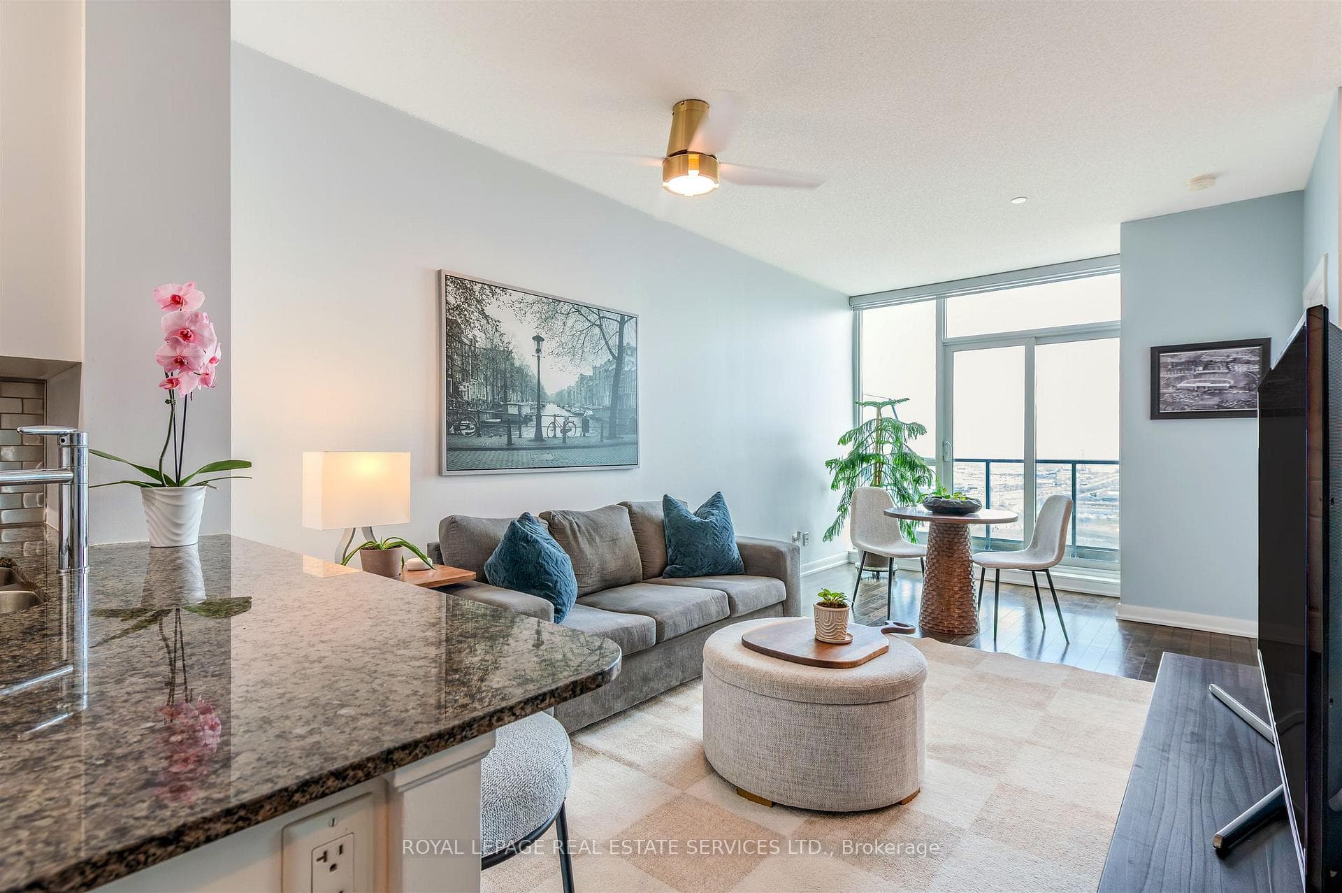 215 Sherway Gardens Road Unit PH101 photo 1