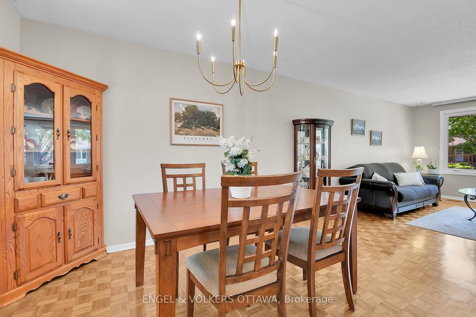 2123 Blue Jay Crescent photo 11