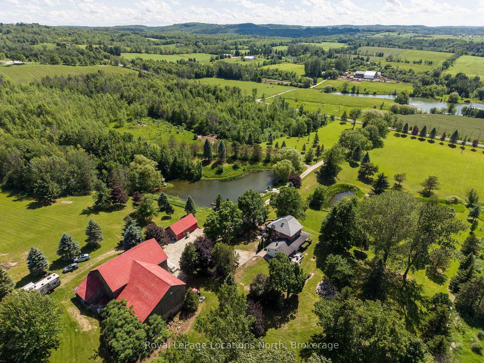 415799 10th Line photo 17