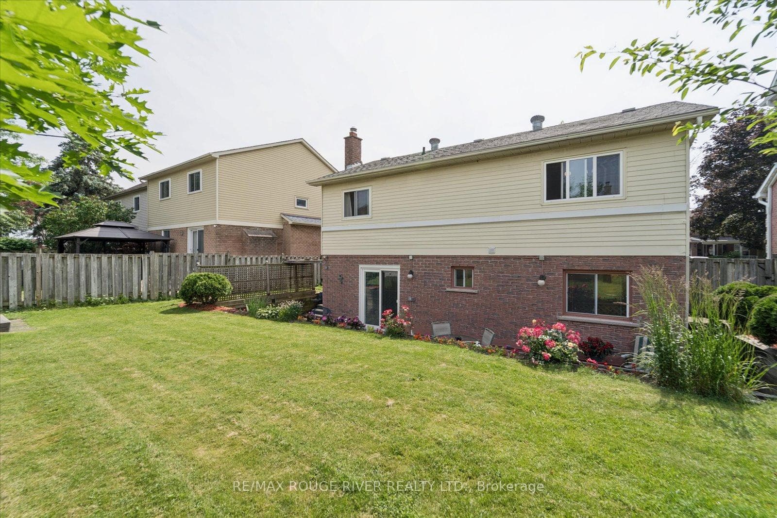 807 Red Maple Court photo 25