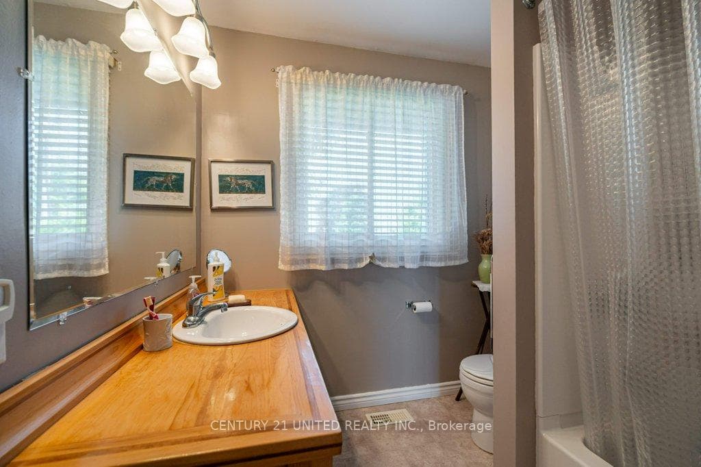 74 Rodgers Drive photo 17