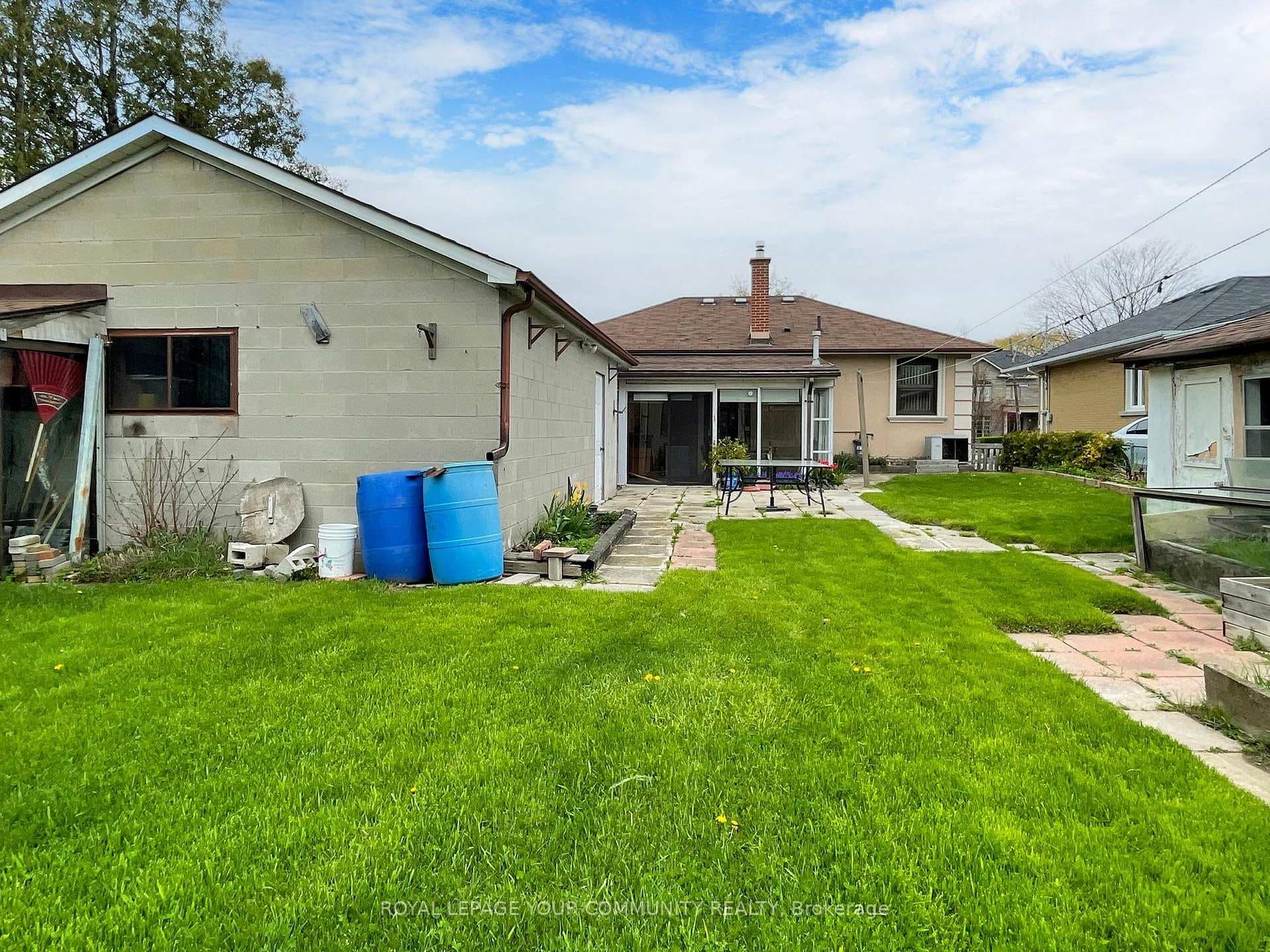 437 Rustic Road photo 31