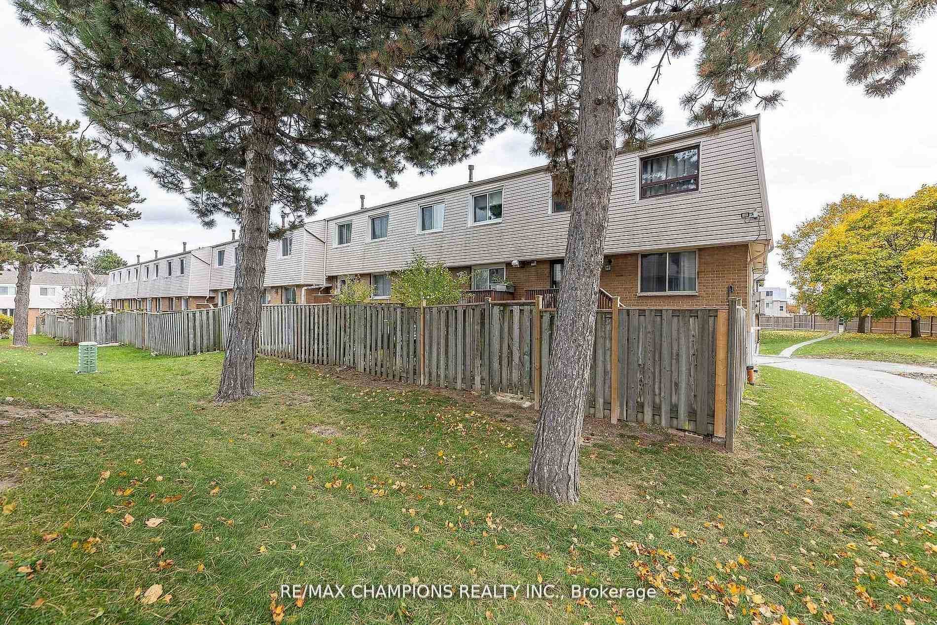 3525 Brandon Gate Drive Unit 17 photo 15