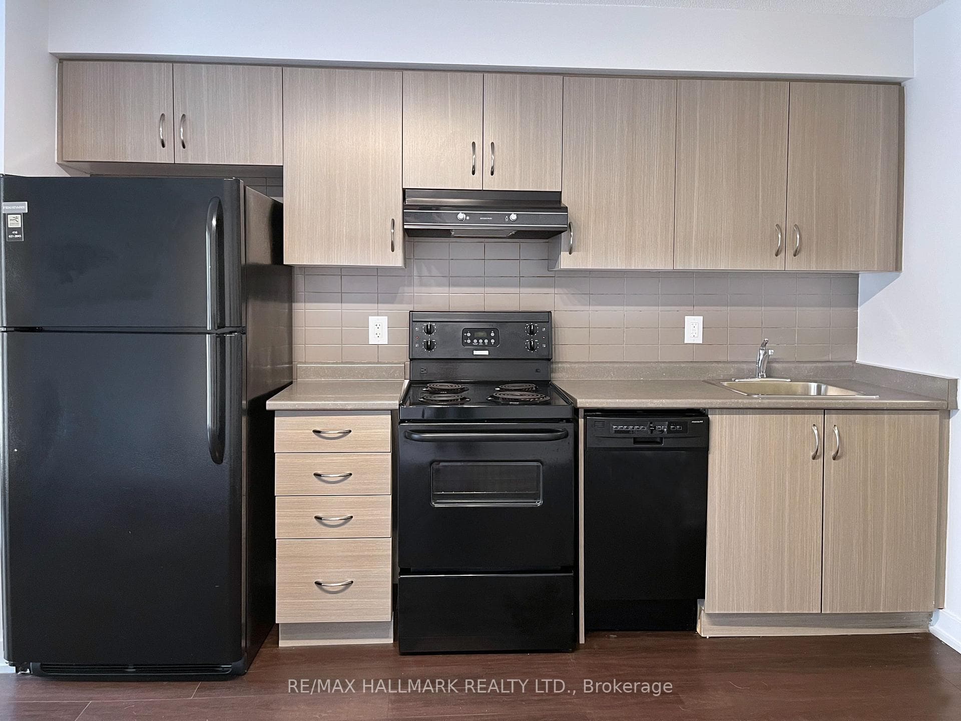 132 Berkeley Street Unit 1007 photo 6