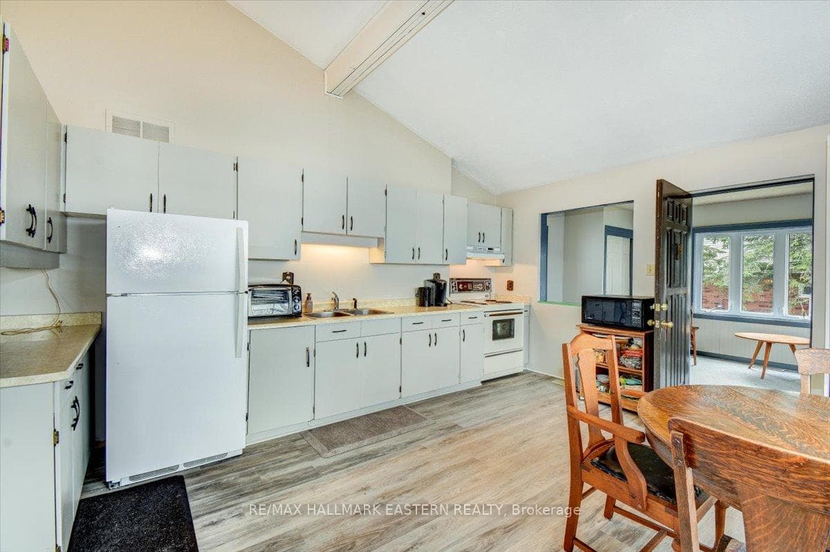 7 McGill Drive photo 9