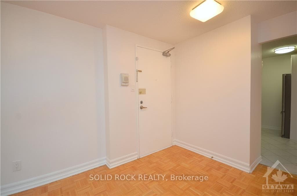 415 GREENVIEW Avenue Unit 509 photo 5