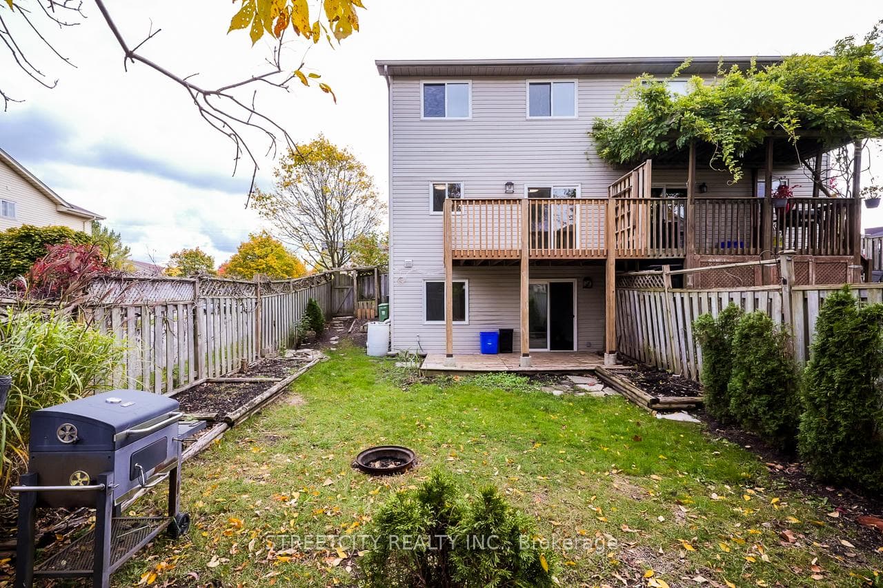799 Deveron Crescent photo 48