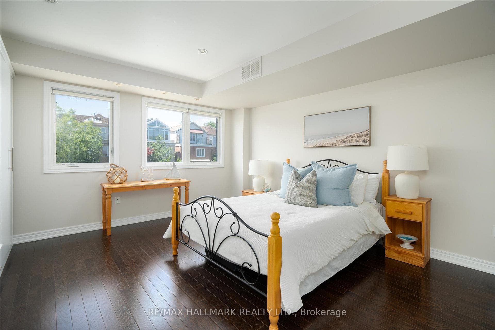 82 Woodbine Avenue photo 17