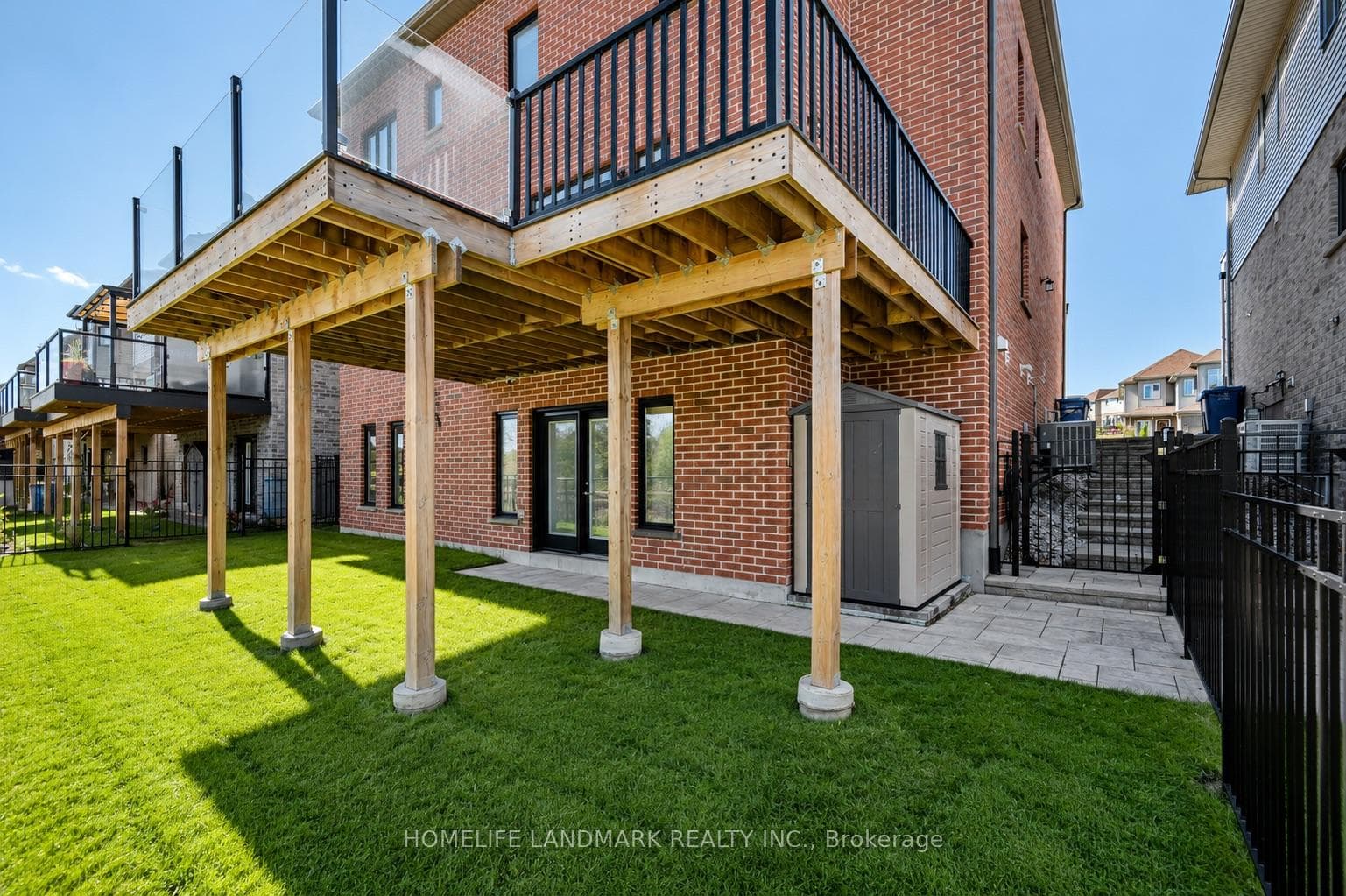 283 Macalister Boulevard photo 40
