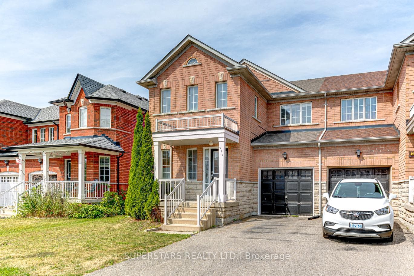 370 Flagstone Way photo 2