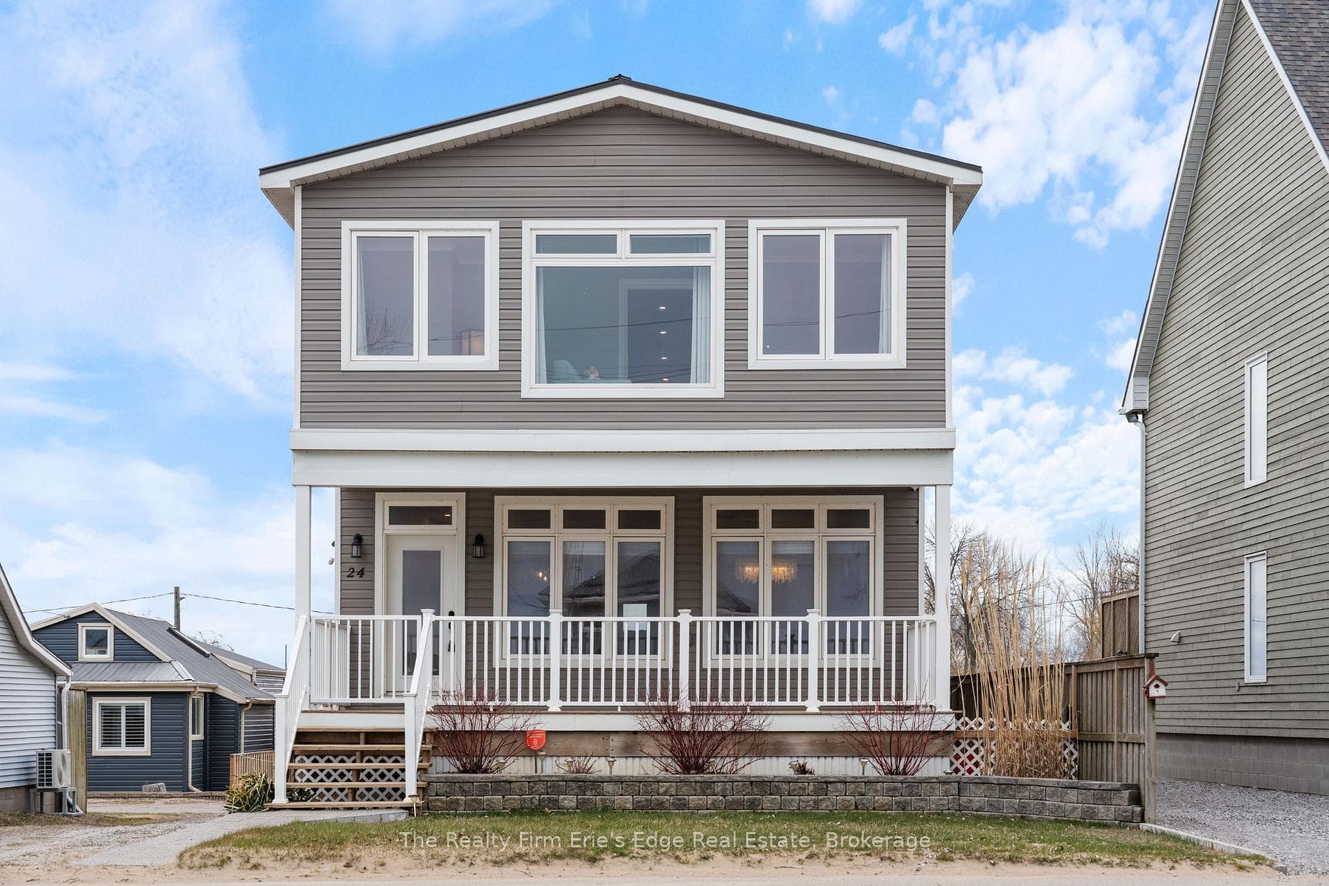24 Erie Boulevard photo 1