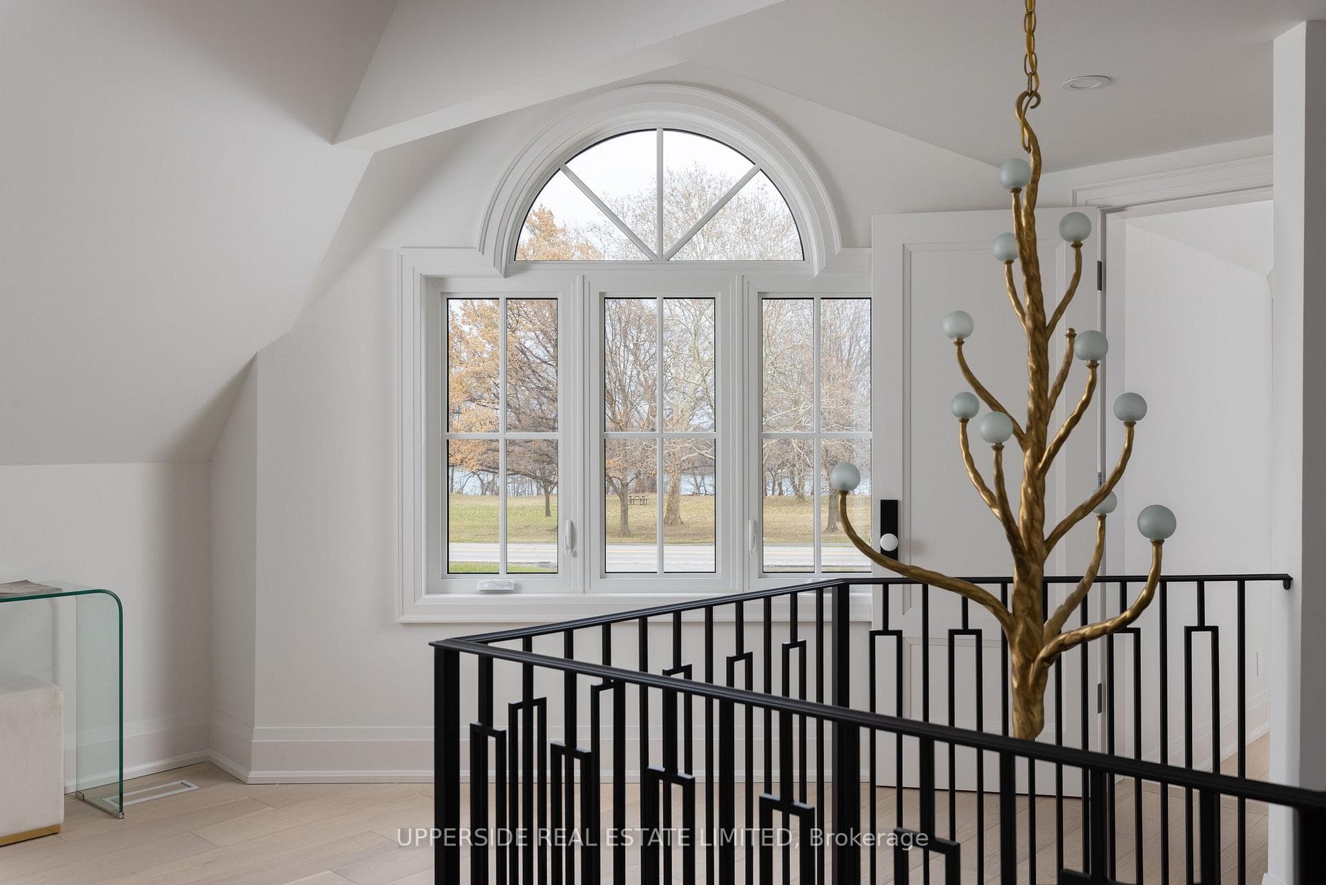 15886 Niagara Parkway photo 37