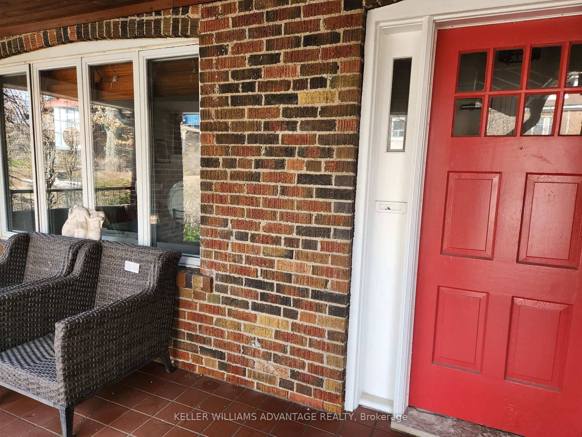 69 Regal Road Unit Upper photo 2