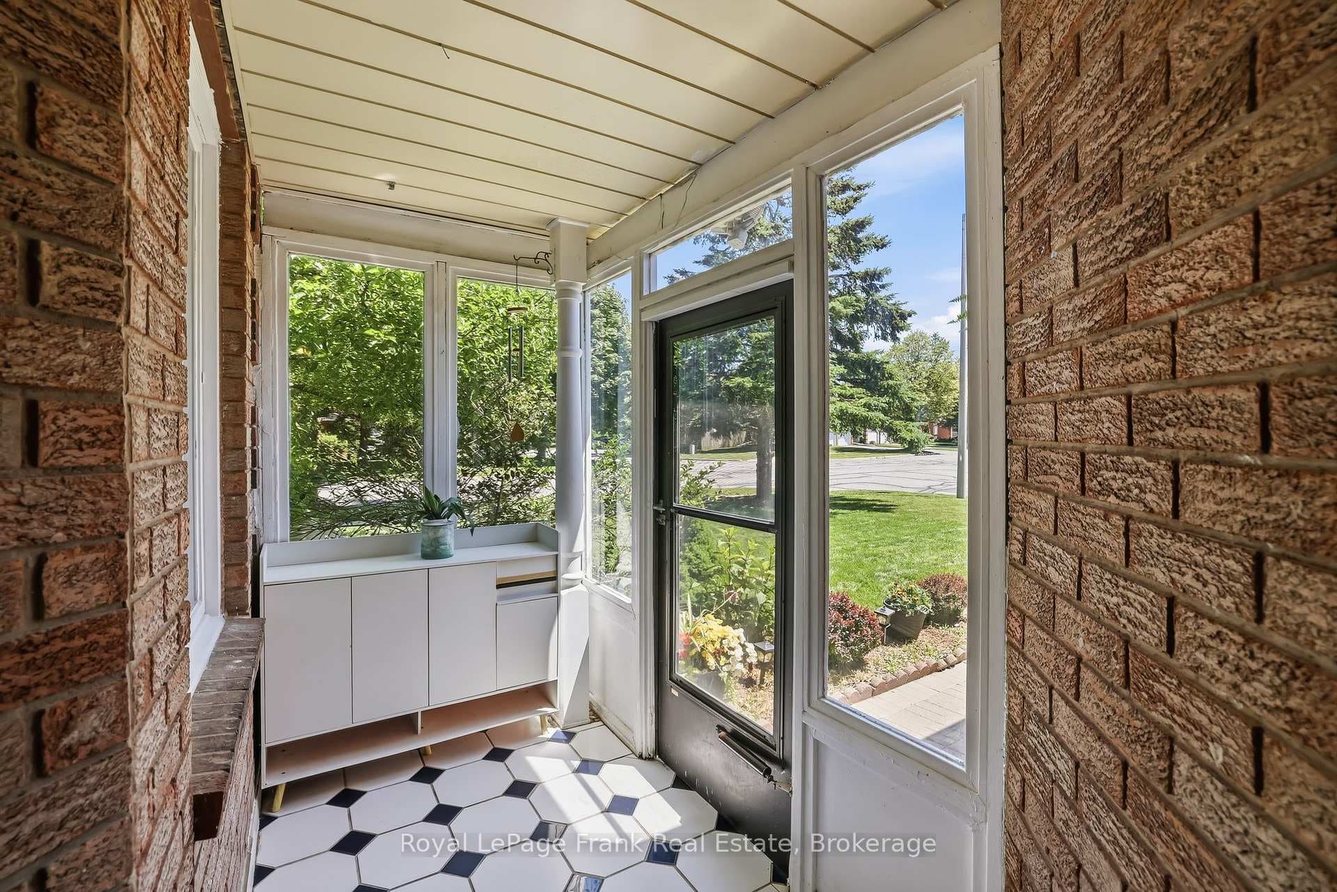 112 Oke Road photo 5