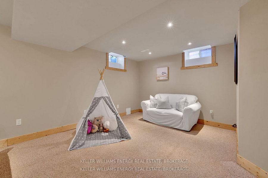 27 Guildwood Drive photo 26