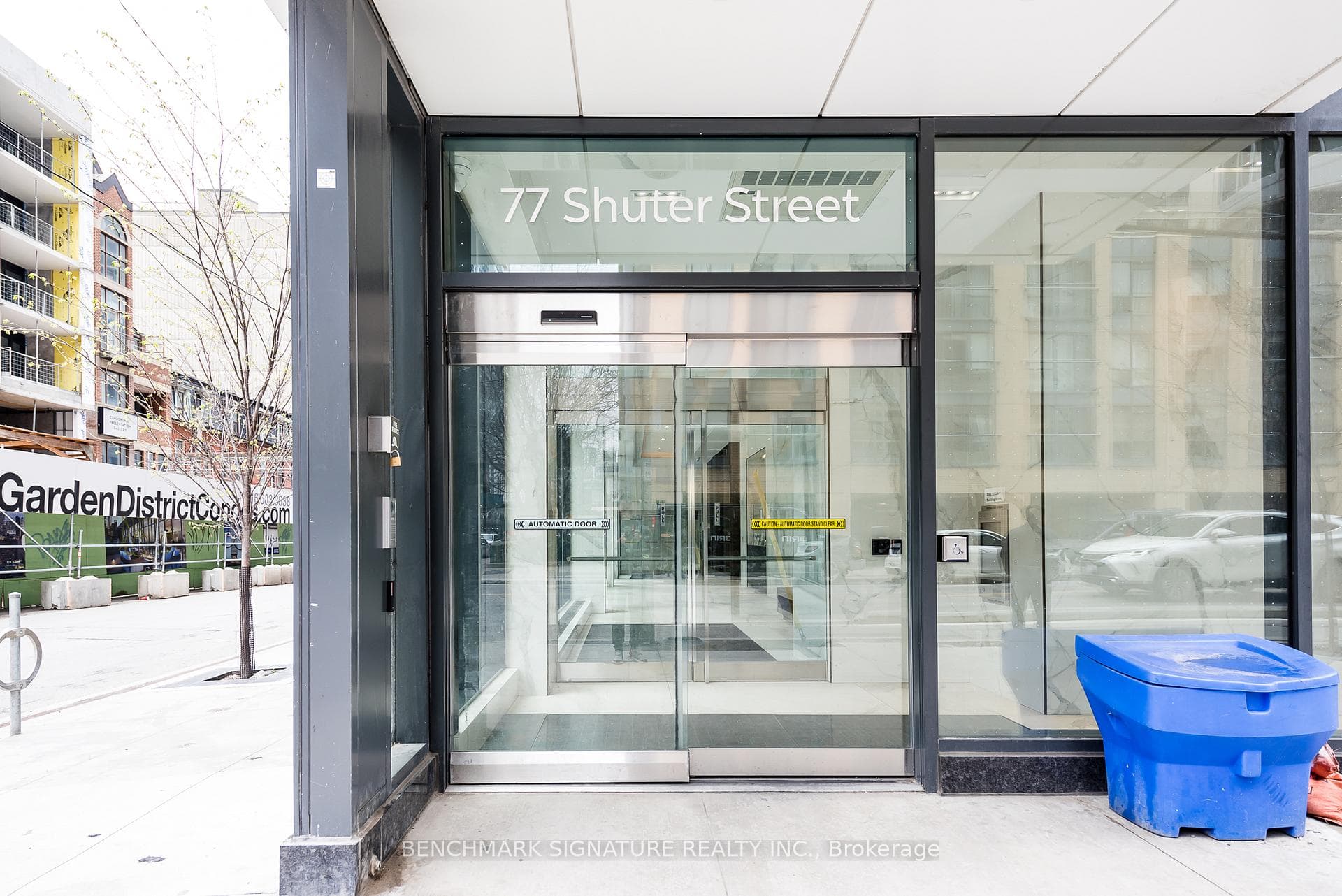 77 Shuter Street Unit 2810 photo 2