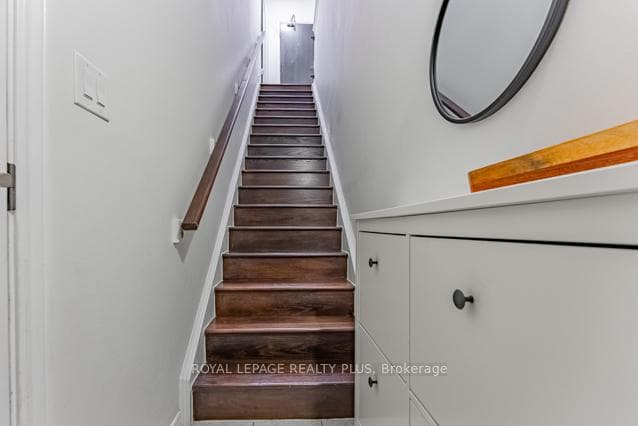 2338 Taunton Road Unit 204 photo 7