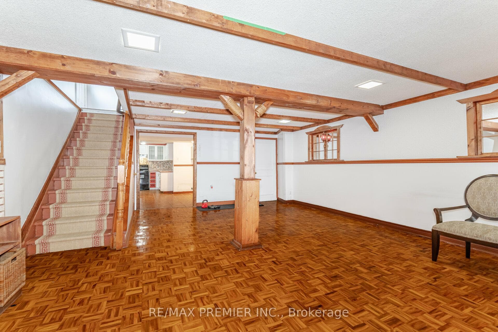 40 Agincourt Road photo 28