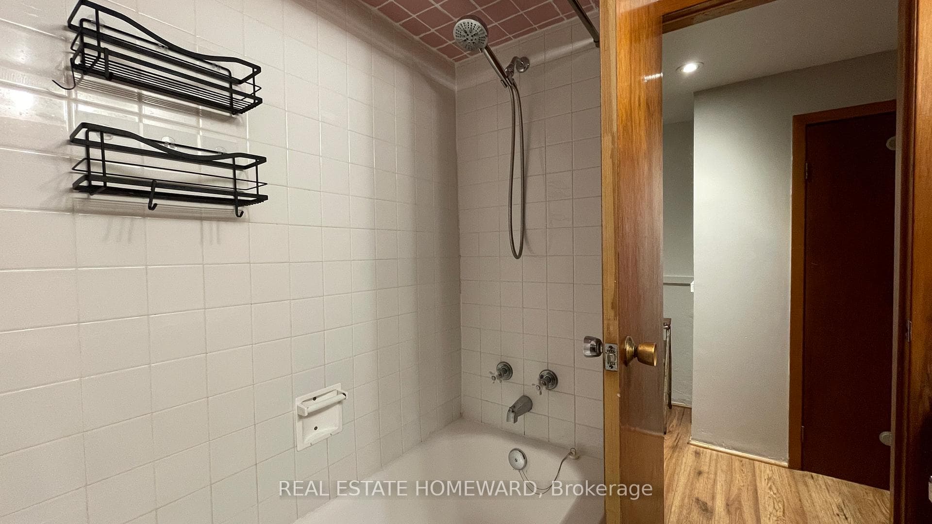 92 Barker Avenue photo 26