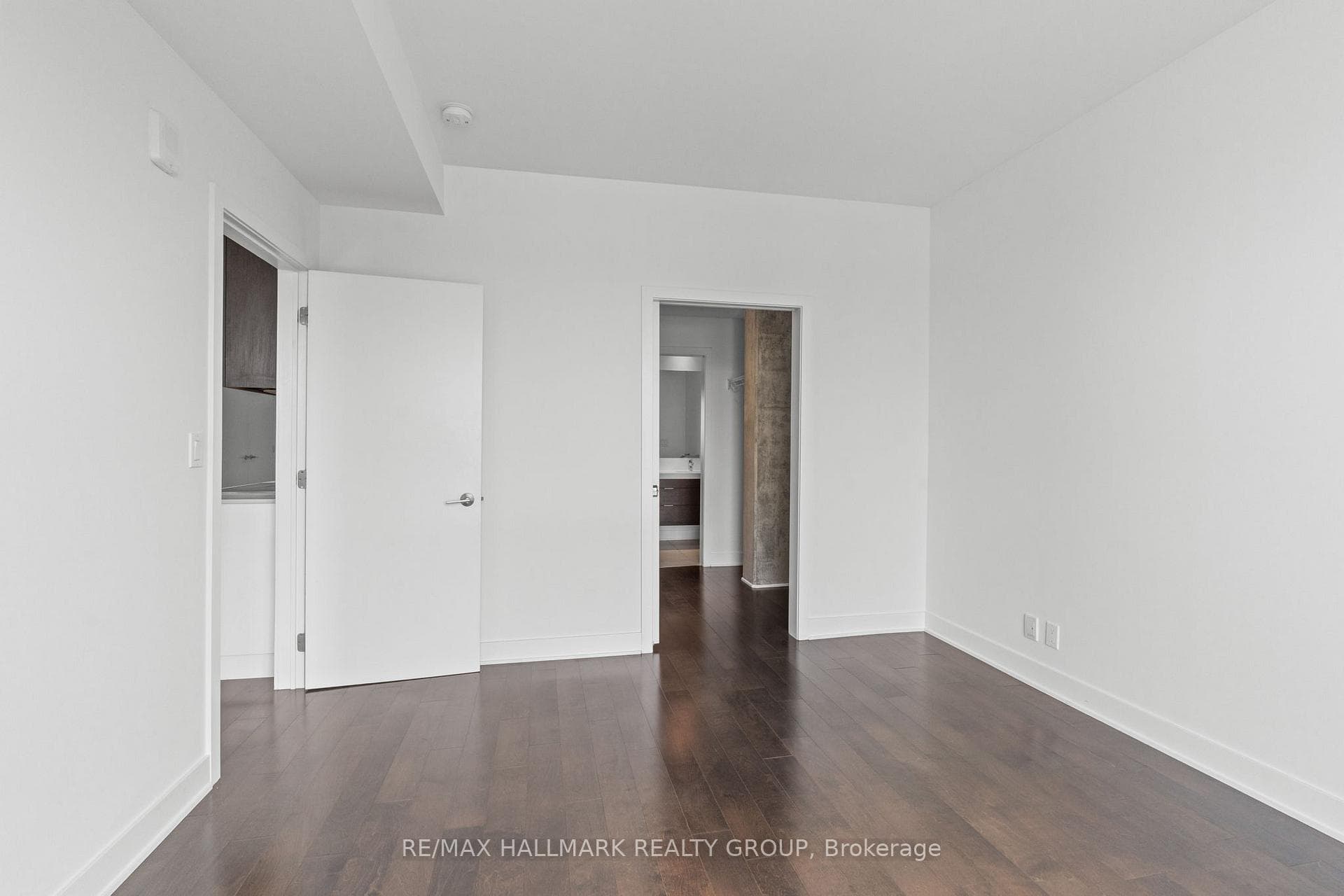 20 DALY Avenue Unit 2205 photo 19