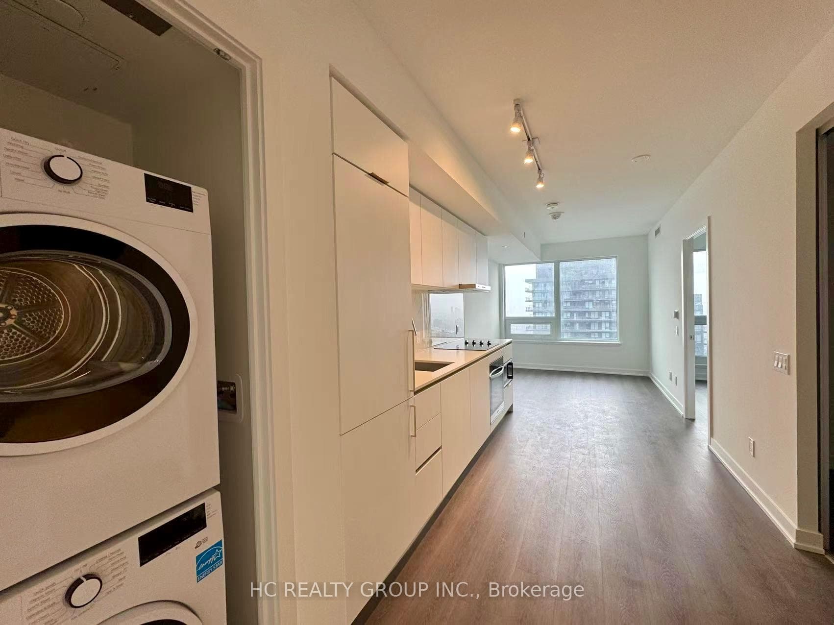 8 Wellesley Street Unit 4702 photo 8