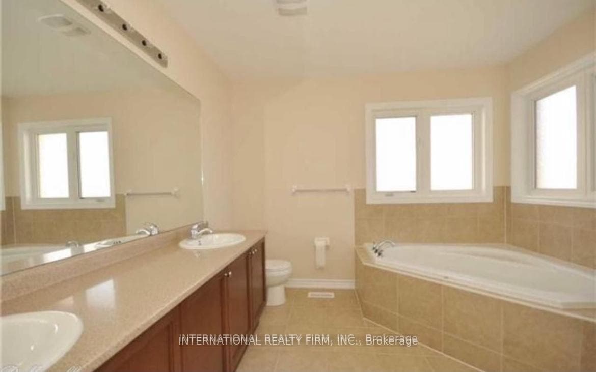 1272 Sim Place photo 37