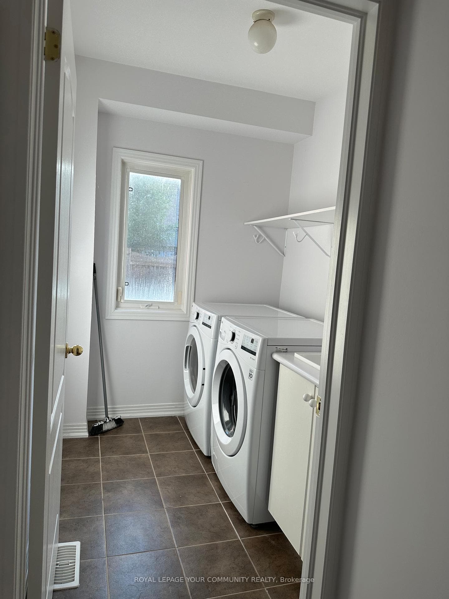 86 Beare Trail photo 10
