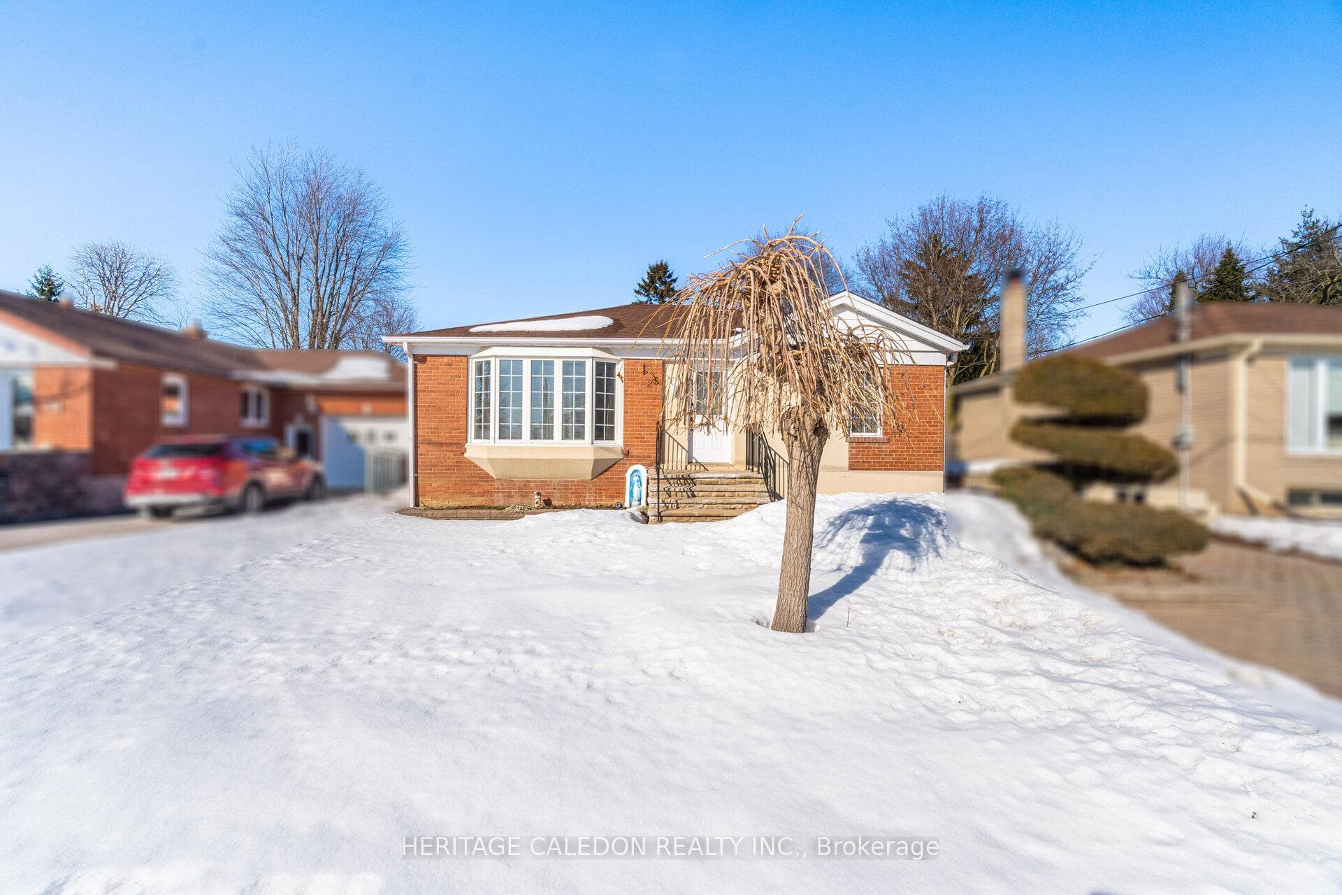 25 Shelley Street photo 2