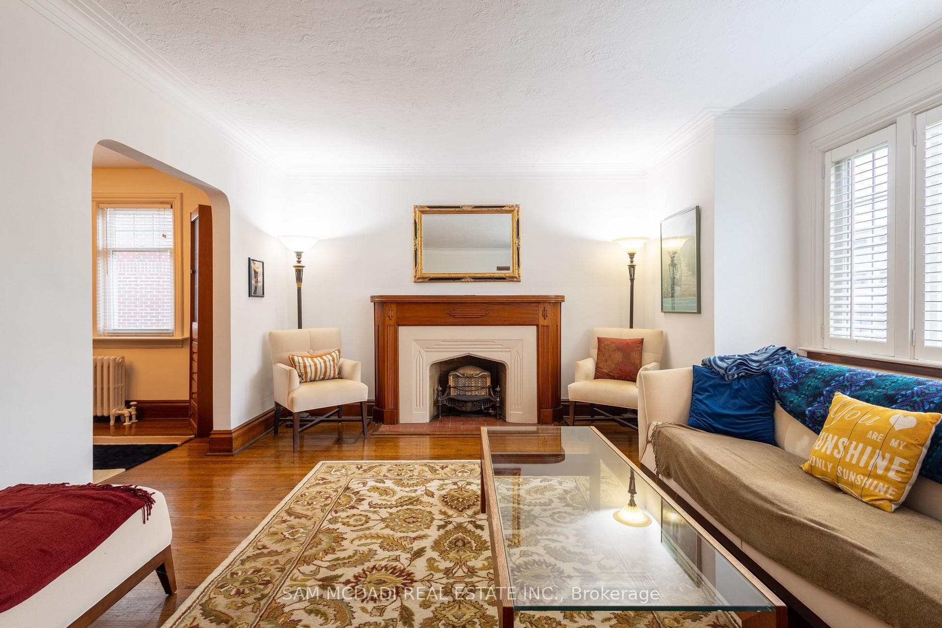 11 Brant Avenue photo 9