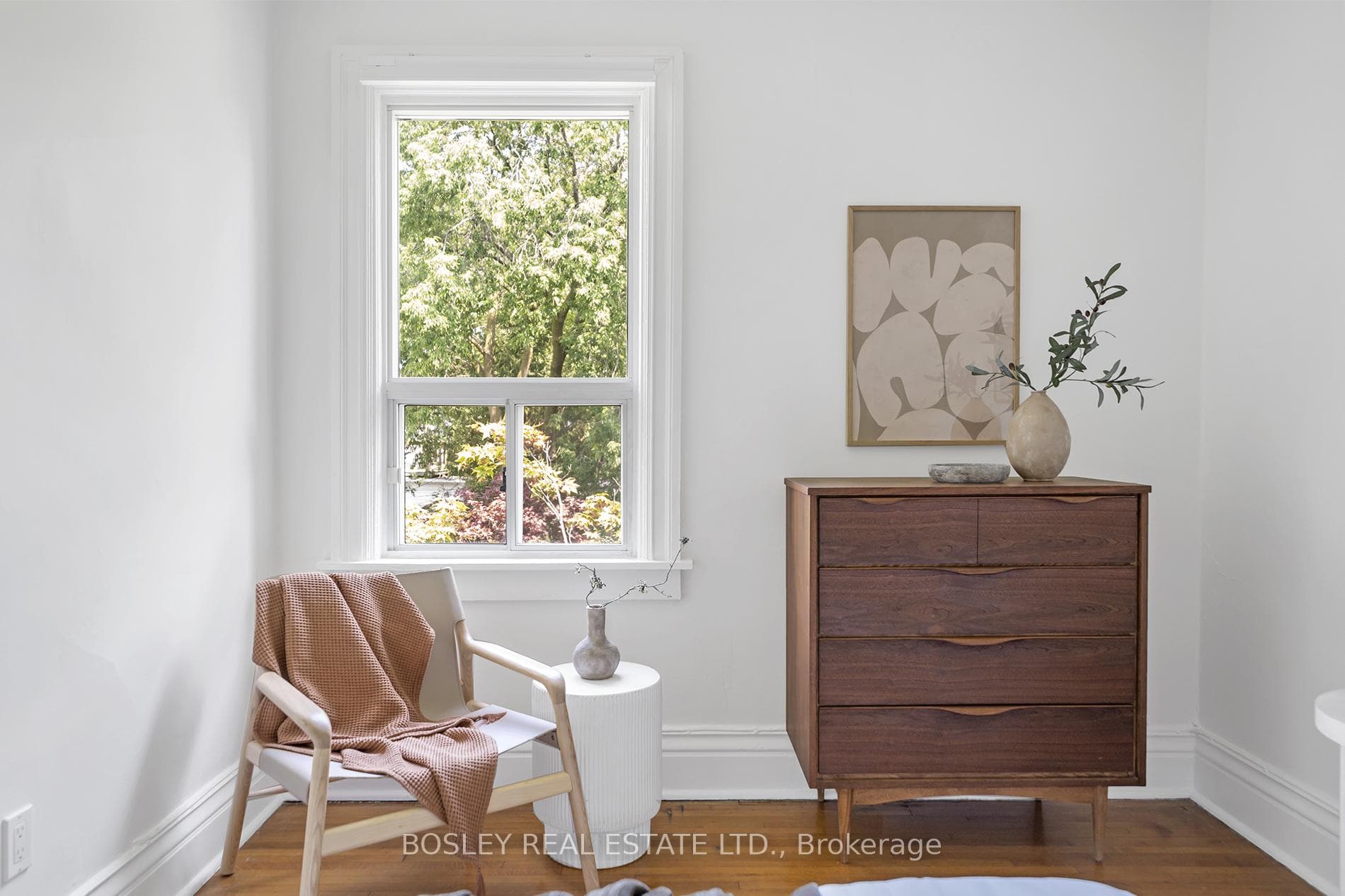 179 Sorauren Avenue photo 25
