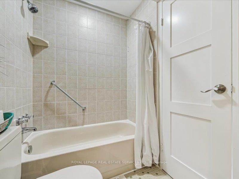5250 Lakeshore Road Unit 708 photo 20