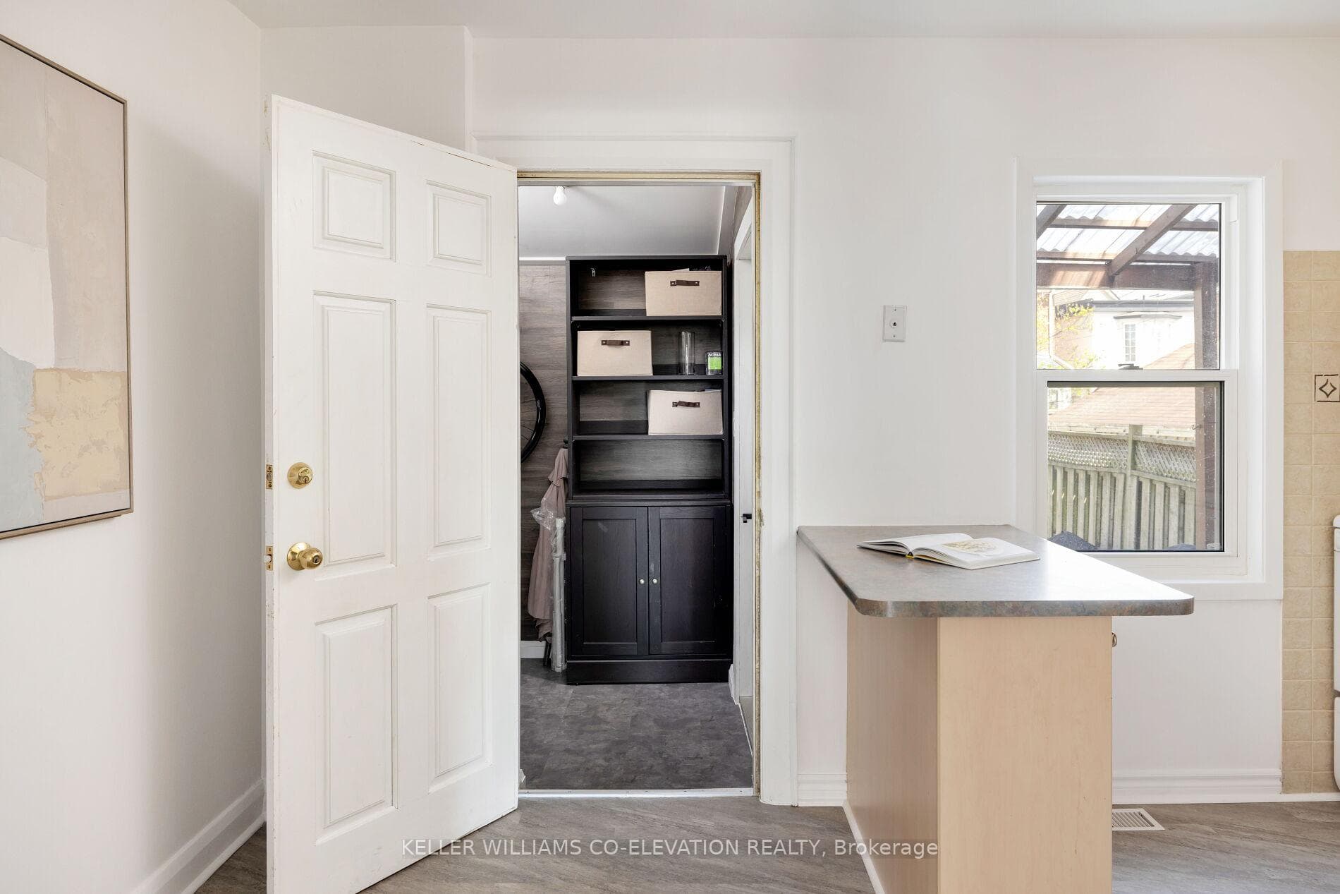463 Jane Street photo 14