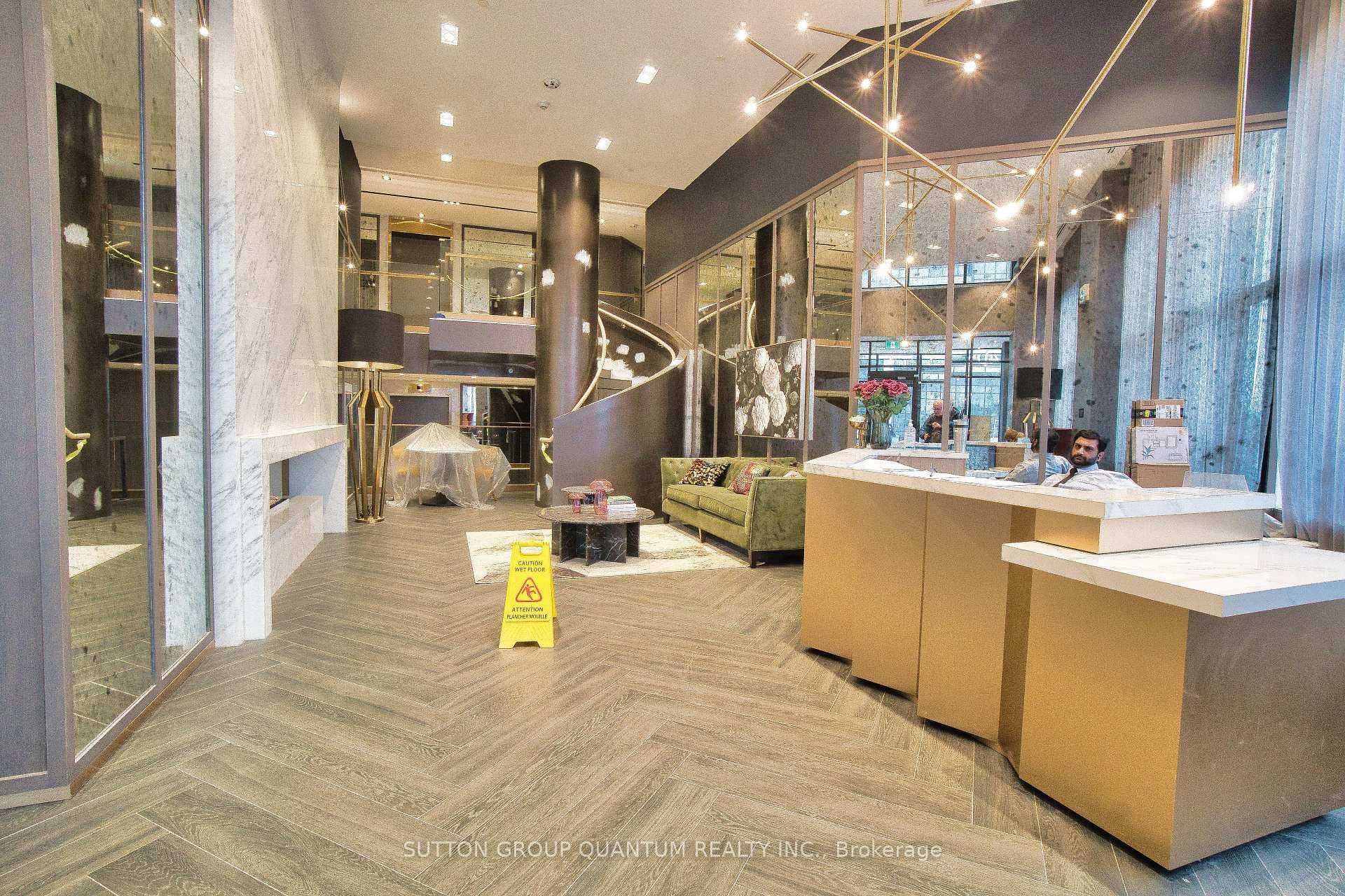 395 Dundas Street Unit 207 photo 4