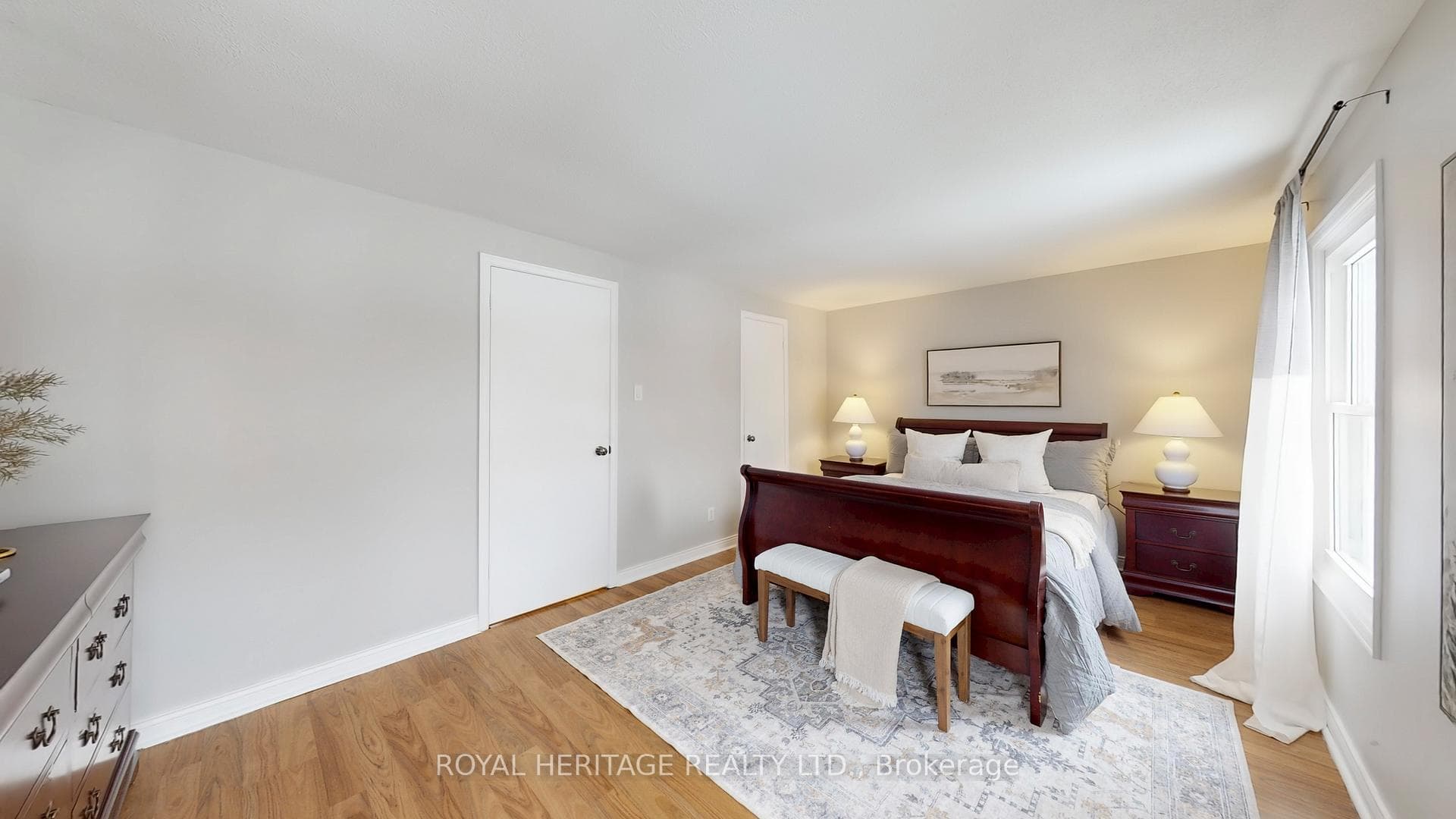 8 Burden Crescent photo 18