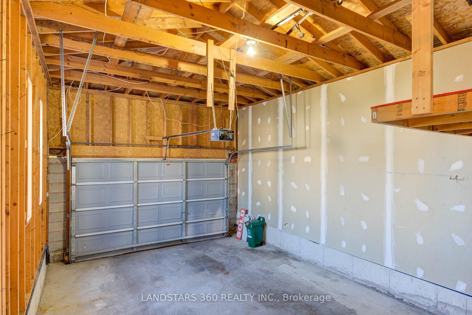 37 Esther Drive photo 18