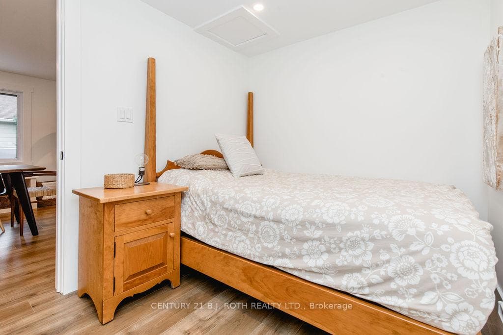 12 Domar Road photo 12