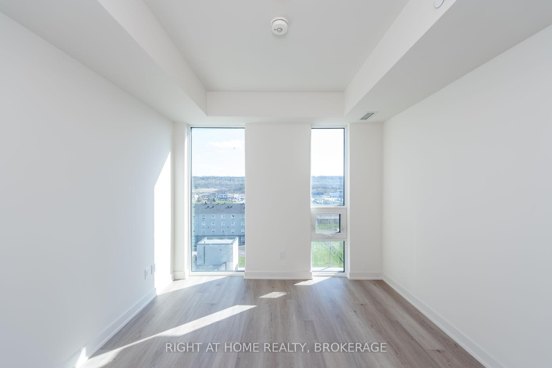 385 WINSTON Road Unit 712 photo 19