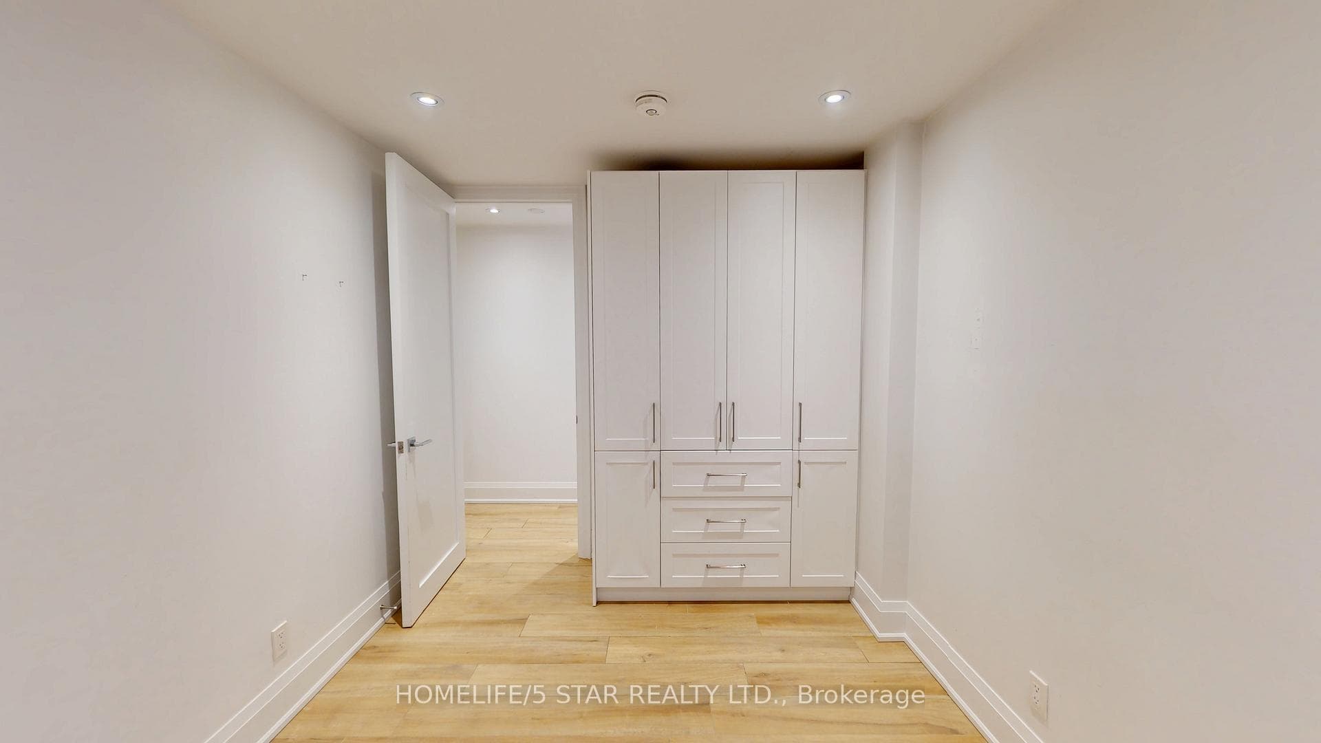 45 Dewson Street Unit 1 photo 17
