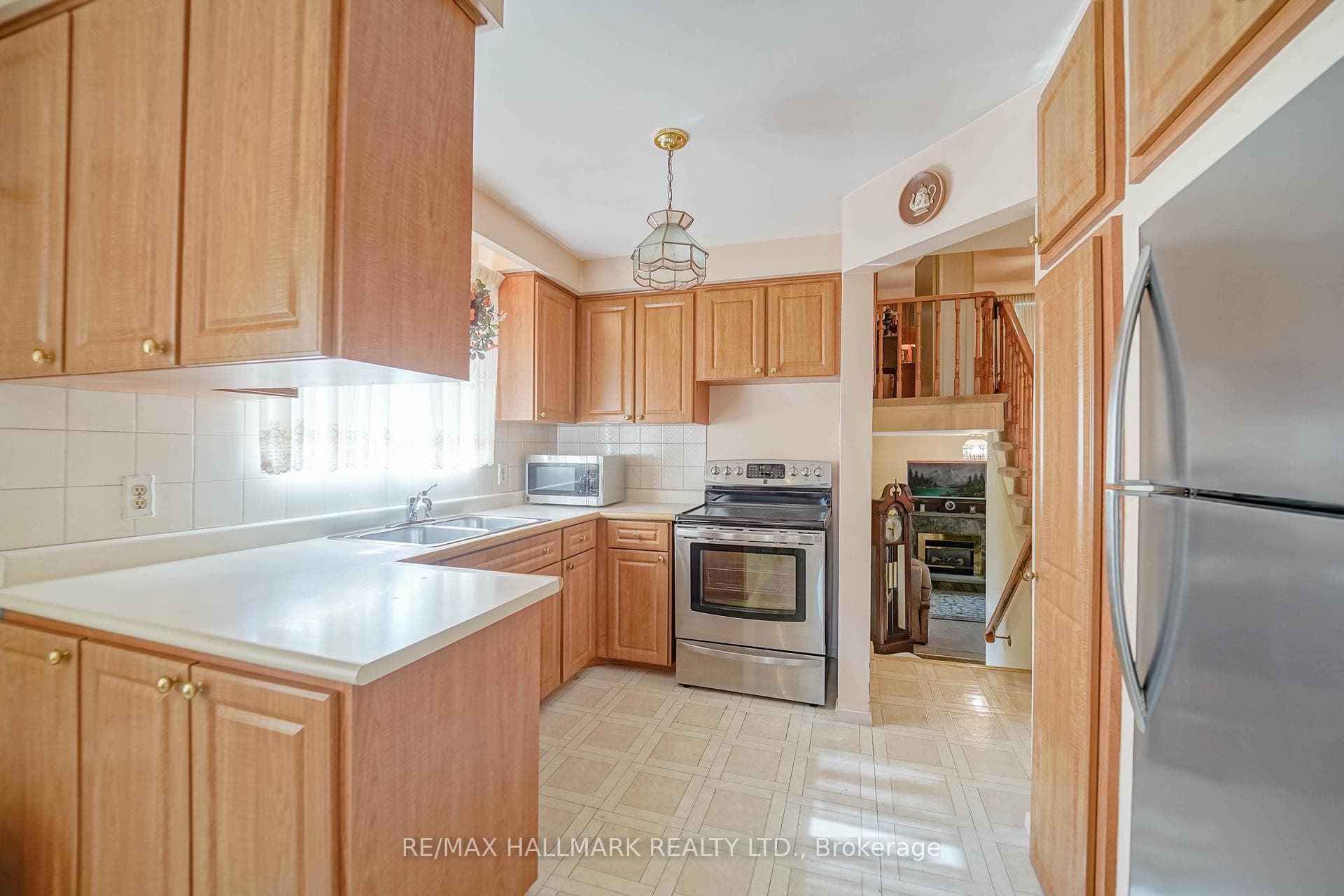 14 Adamede Crescent photo 13
